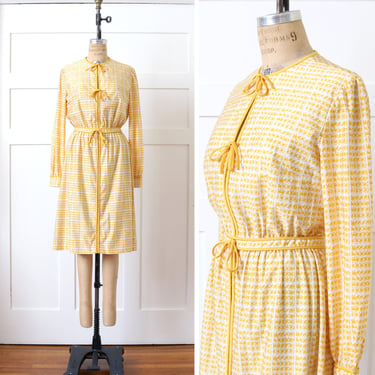 vintage 1970s cute dress • yellow & white houndstooth Jerry Silverman dress in nylon jersey 