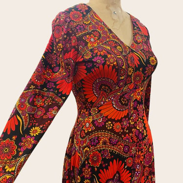 Vintage A-Line Dress Retro 1960s Mid Century Modern + No Size + Red + Black + Floral Design + L/S + Ankle Length + Zip Back + Womens Fashion 