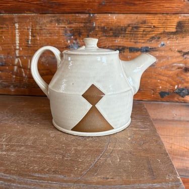 Teapot - Warm White with Brown Geometrics 