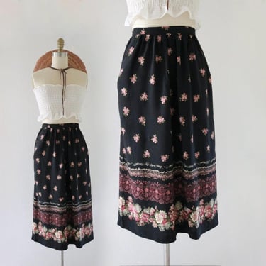 black floral skirt - 24 - vintage womens 70s 80s womens extra small xs boho bohemian cute cottage cottagecore  with pockets 