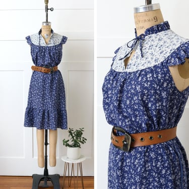 vintage 1970s floral boho dress • gunne style blue calico ruffle collar dress 