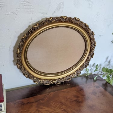 Vintage Ornate Gold Oval Horizontal Frame 