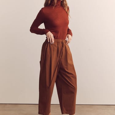 Front Pleated Drawstring Pants