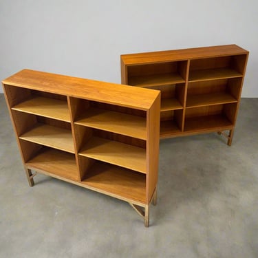 Børge Mogensen Model #153 Oak Bookcase - #A1604 - Produced by CM Madsen for FDB Møbler