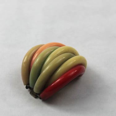 Extruded Spaghetti Celluloid Dress Fur Scarf Clip 