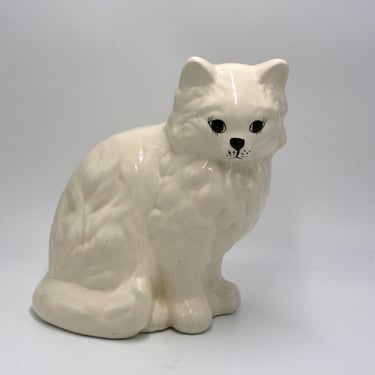 vintage ceramic white cat hobbyist piece 