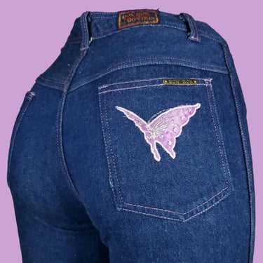 Lavender vintage butterfly jeans. High rise straight leg embroidered back pockets dark wash denim. Roller girl disco. 70s 80s. (27  x 33) 
