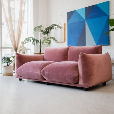 Miguel Sofa in Pink