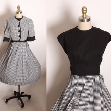 1950s Black and White Short Sleeve Gingham Dress with Matching Button Up Half Sleeve Cropped Jacket Outfit -M 