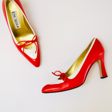 80s 90s Vintage Escada Red White pumps High Heel Shoes size 7 1/2  Made in Italy Size 7 1/2 high heels red Designer vintage Escada 