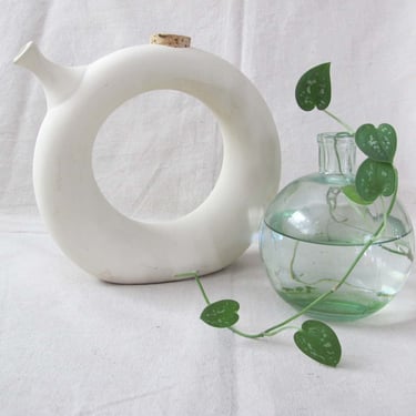 Vintage Hartstone Ceramic White Donut Decanter - Mid Century 60s Round Circle Pottery Vase - Minimalist Neutral Home Decor 