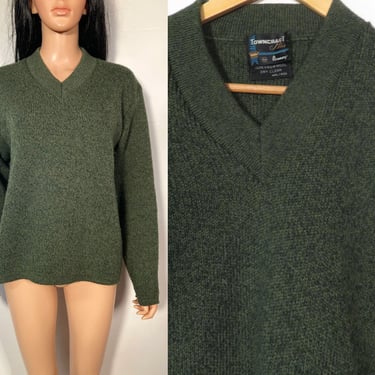 Vintage 60s/70s Penneys Unisex Olive Green Wool V Neck Sweater Size M to XL 