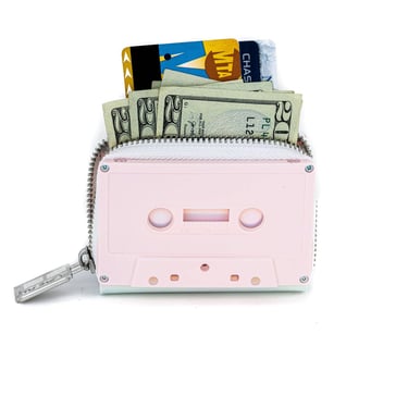 70261: Retro Cassette Wallet | Pink Mattte