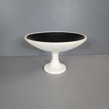 Large Black and White Textured Pottery Pedestal Centerpiece Bowl 