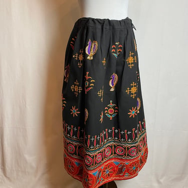 Vintage peasant skirt~ hand embroidered birds design black 100% cotton drawstring gathered waist Semi open size S/M 