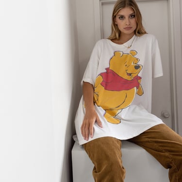 POOH GRAPHIC TEE Vintage  Cotton White Oversize T-Shirt 90's Cute Cuddly Ripped Grunge / One Size 