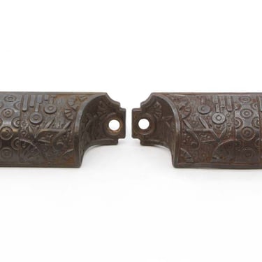 Pair of Antique 3.75 in. Aesthetic Cast Iron Bin Pulls