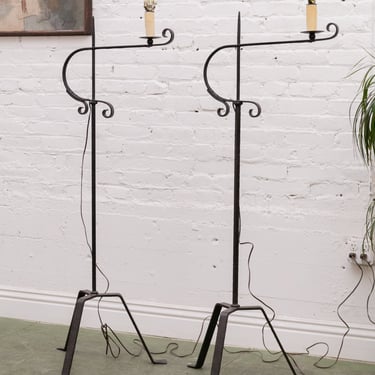 Tripod Vintage Rod Iron Lamp