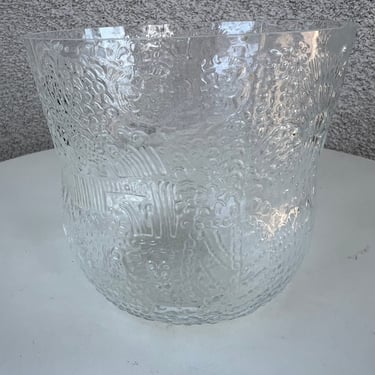Vintage MCM clear glass bowl 3D raised by Arabia of Finland 5” 