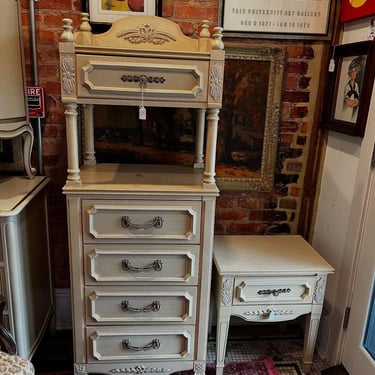 Lingerie chest with spunk! And a matching nightstand. Chest 23” x 17” x 65” Nightstand  20.5” x 15” x 23”