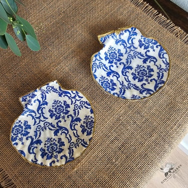 Decoupage Shell Trinket/Ring Dish Blue and Gold theme 