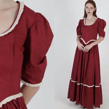 Vintage 70s Pilgrim Style Dress / Tiny White Swiss Polka Dot Print Dress / Womens Puff Sleeve Chore Dress / Cottagecore Full Skirt Maxi 
