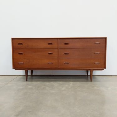 Vintage Mid Century Modern Teak Dresser 