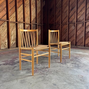 Jørgen Bækmark Spindle Back Oak Side Chairs for FDB Møbler, Denmark, c.1960