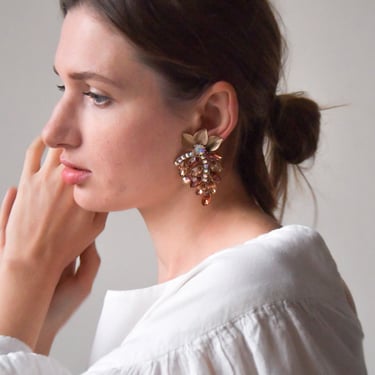 2835a / oversized jewel leaf earrings 