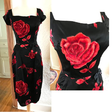 Charming Vintage 1950's/1960's Curvy Red Rose Print Cocktail Party Dress! 
