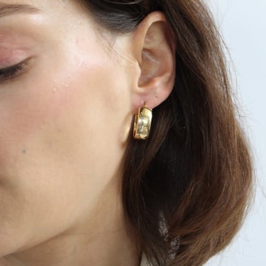 Vintage Italian 18K Yellow Gold Hoop Earring