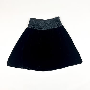 y2k Black Silk and Rayon Velvet Circle Skirt / Bubble Skirt / Ruched Details / Dramatic Waistband / Size 8 / Medium / 00s / Goth / Holiday 