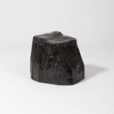 SIÈGE ROCHER EN GRÈS NOIR