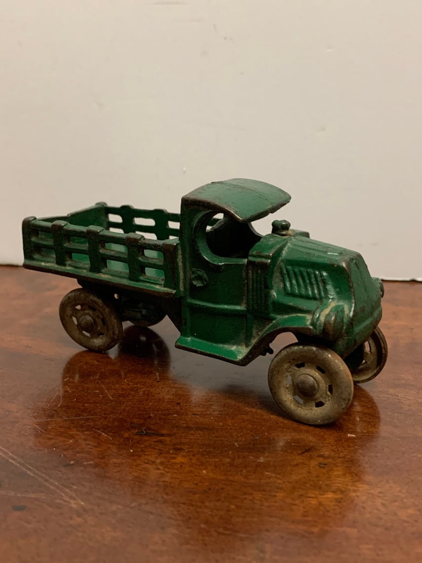 Antique Cast Iron Truck with Original Paint | MOB Vintage | Kensington ...