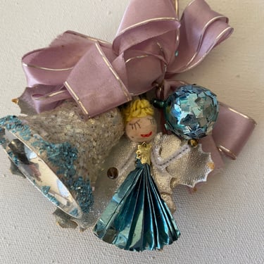 Vintage Holiday Corsage, Christmas Corsage, Aqua Mauve Silver, Blonde Girl/ Angel, Vintage Christmas Decor 