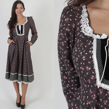 Black Calico Gunne Sax Dress / 70s Countrycore Folk Style Sundress / Renaissance Faire Prairie Style / Vintage Peasant Midi Size 9 