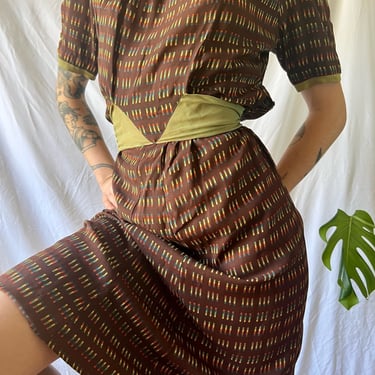 40s Dress / Novelty Print Rayon Dress / War Era Dress / Matchstick Looking Print in Brown and Green 