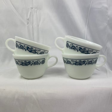 Pyrex Old Town Blue Onion Vintage Coffee Mugs Tea Cups | Set of 4 | Pyrex 1970s Corning Compatibles | Short Squatty Thick Pyrex Coffee Cups 