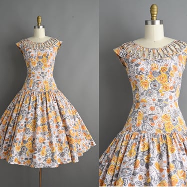 vintage 1950s Dress | Vintage Vicky Vaughn Floral Print Full Skirt Dress | Small 