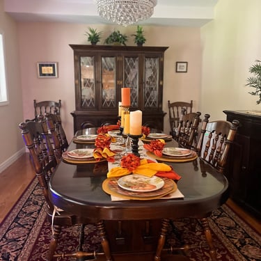 Dining Room Table & Hutch set, Oval sold wood dining table and chairs, solid oak hutch 