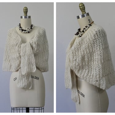 Vintage 1950s 60s cream Mohair Knit Wrap shawl cape Sweater made in italy Mantessa pinup  // One Size 