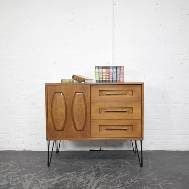 Vintage MCM small 6 drawer dresser w/ sliding door on hairpin legs by Young&Co Furniture | Free delivery only in NYC and Hudson Valley areas 