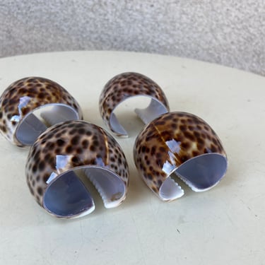 Vintage set of 4 tropical bohemian napkin rings tiger cowrie shells size 1.5” 