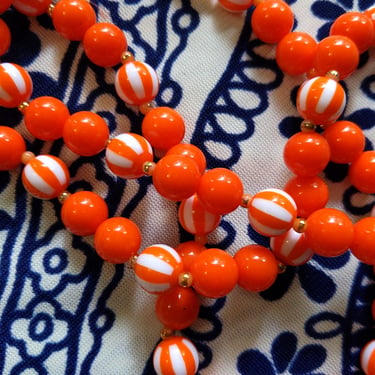 Candy Chic Vintage 60s 70s 80s Orange & White Stripe Beaded Statement Necklace 