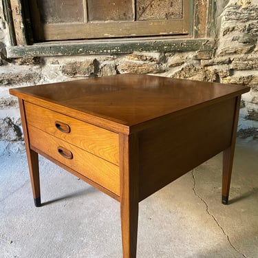 Mid century end table American of Martinsville side mid century accent table 
