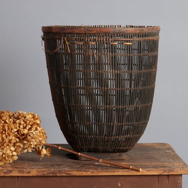 Gathering Basket from Sumatra with a Bamboo Base