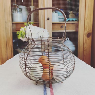 Beautiful rustic vintage French wire egg basket 