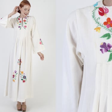 Heavily Hand Embroidered Mexican Maxi Dress, Angel Bell Sleeves Fiesta Gown, Vintage Latin American Wedding Day Outfit 