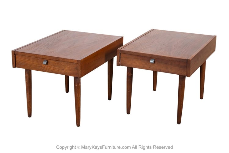 Pair Mid-Century End Side Tables Nightstands American of Martinsville 