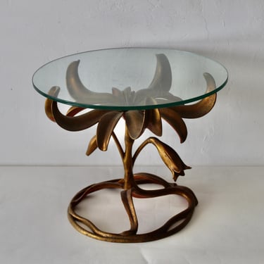 Sculptural 